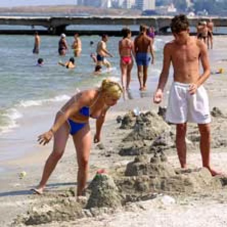 65% din plaja Marii Negre a fost inchiriata