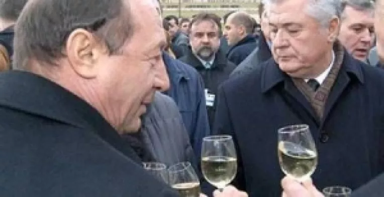 Basescu 5 ani: Razboi si pace intre Romania si Republica Moldova (2005 – 2006)
