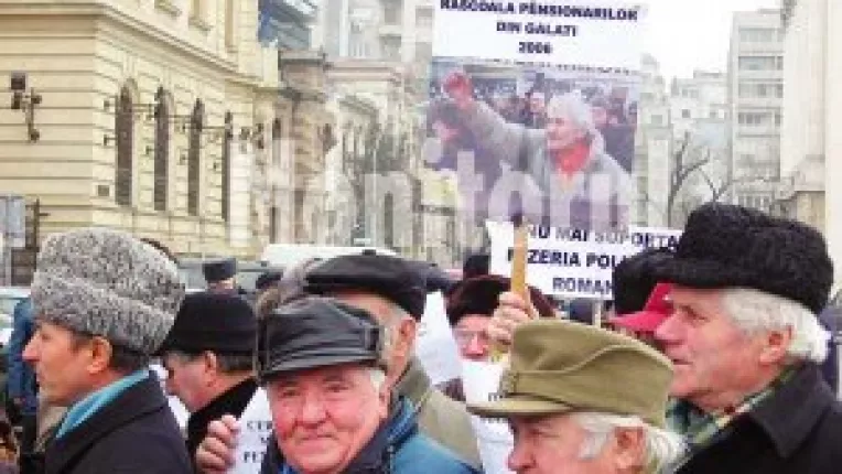 Bataie de joc la adresa pensionarilor