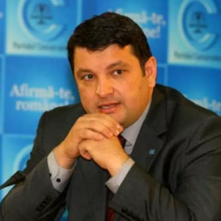 Conservatorii deschid doua cabinete parlamentare in Vrancea