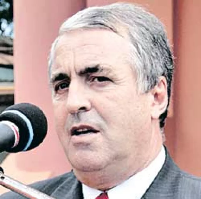 Dumitru Burcin, de la sexy club la Primaria Cumpana