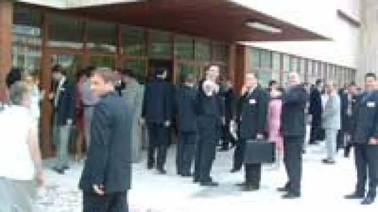 Pacaleli de miliarde de lei